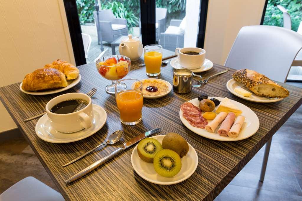 The Originals City, Hotel Les Oceanes, Lorient Amenities photo